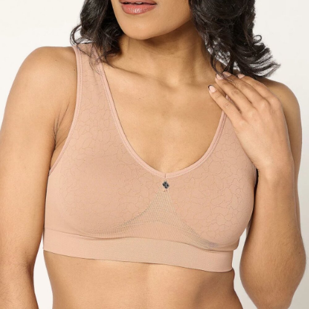 Breezies~Cooling Comfort Wirefree Contour Bra~Warm Sand~A670851~Foam Cups